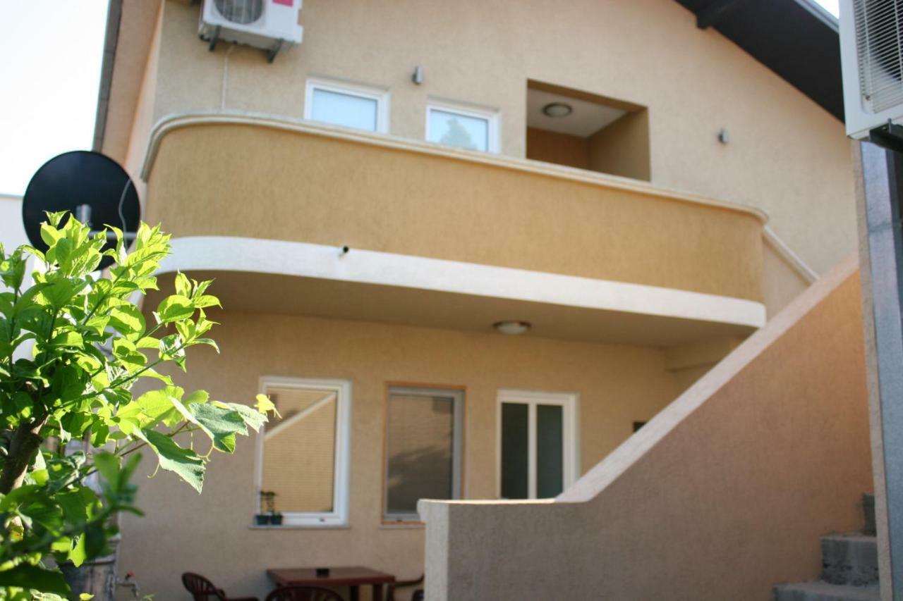Apartments Emerald Ulcinj Exterior foto