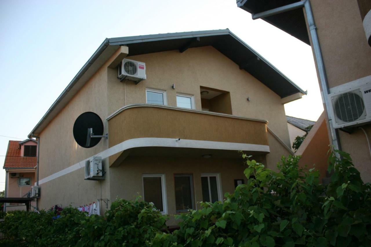 Apartments Emerald Ulcinj Exterior foto